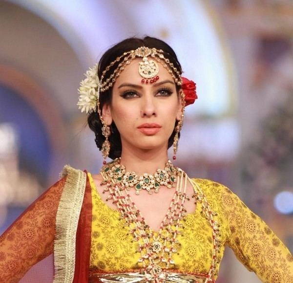 Nooray Bhatty Pakistani Top Model Nooray Bhatti 7 Life n Fashion