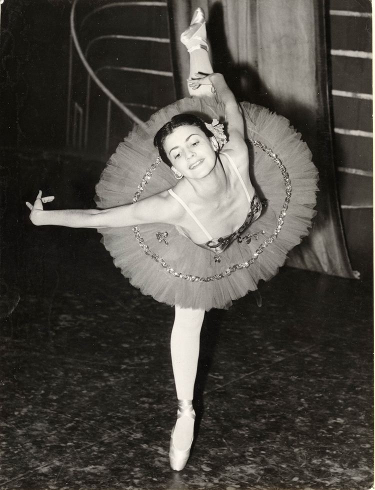 Nora Kovach 1953 August 08 Paul Popper London Ballerina Nora Kovach Flickr