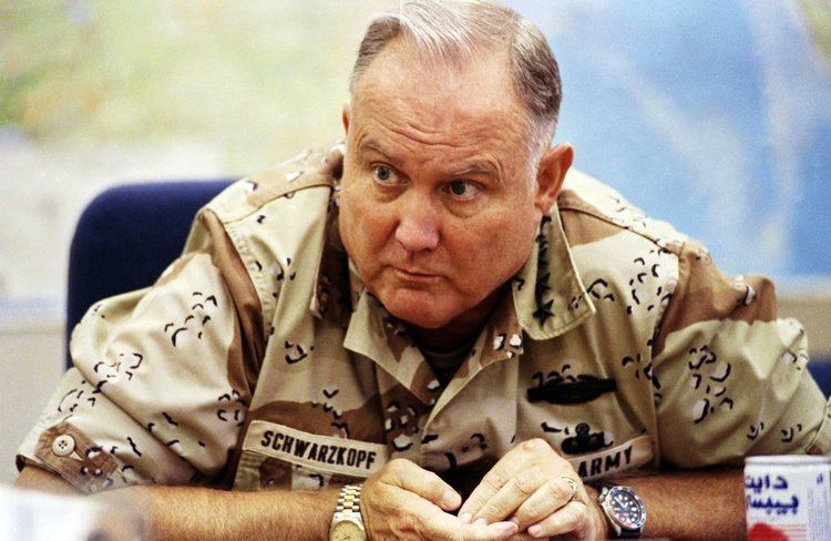 Norman Schwarzkopf Jr. Gen H Norman Schwarzkopf US Commander in Gulf War Dies at 78