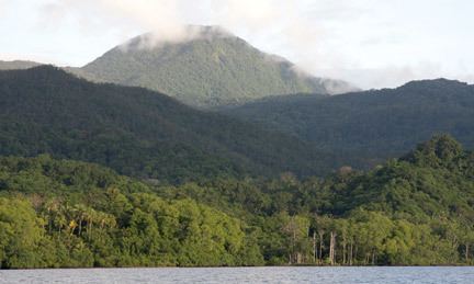 Normanby Island (Papua New Guinea) wwwpinecreekpicturescomauAlotauNormanbyjpg