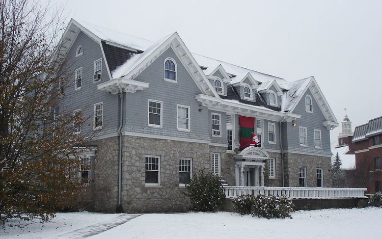 North American fraternity and sorority housing