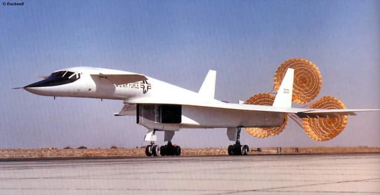 North American XB-70 Valkyrie Rise and downfall of the fastest nuclear bomber XB70 Valkyrie