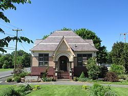 North Amherst Center Historic District httpsuploadwikimediaorgwikipediacommonsthu