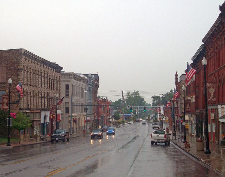 North Main–Bank Streets Historic District