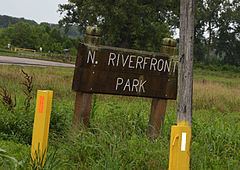 North Riverfront Park httpsuploadwikimediaorgwikipediacommonsthu