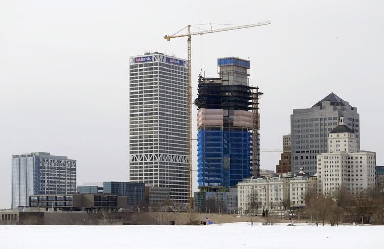 Northwestern Mutual Tower and Commons Photos New Northwestern Mutual tower rises downtown