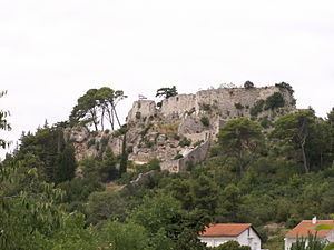 Novigrad Castle httpsuploadwikimediaorgwikipediacommonsthu