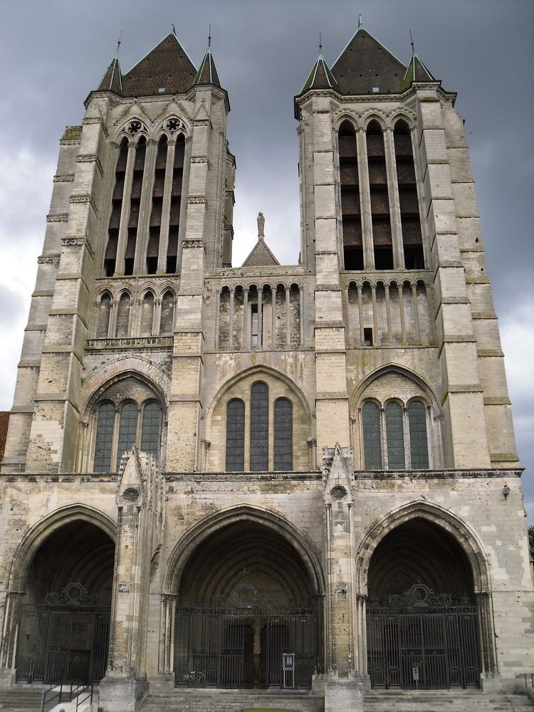 Noyon Cathedral 1000 images about Noyon cathedrale France on Pinterest