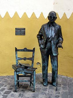 Nestor Alamo httpsuploadwikimediaorgwikipediacommonsthu