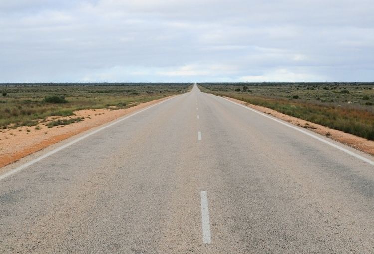 Nullarbor Plain Cycling the Nullarbor headwinds and horizons Cycle Traveller