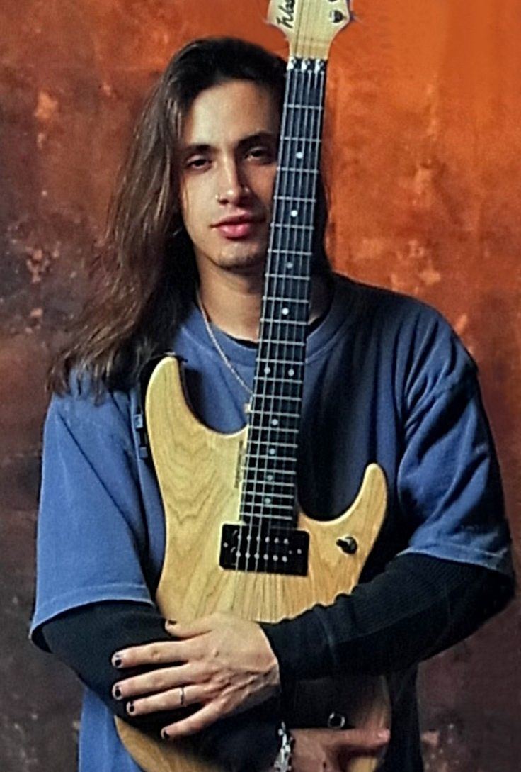 Nuno Bettencourt Nuno Bettencourt SEXY Pinterest Happy