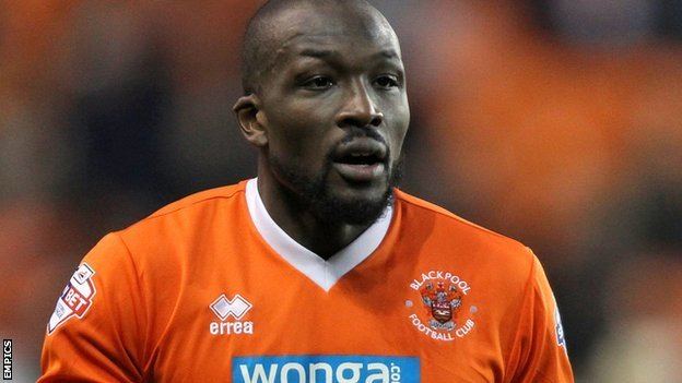 Nyron Nosworthy BBC Sport Portsmouth sign Nyron Nosworthy and Cole