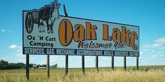 Oak Lake, Manitoba httpsmediacdntripadvisorcommediaphotos03