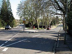 Oakleigh Park httpsuploadwikimediaorgwikipediacommonsthu