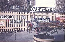 Oakworth railway station httpsuploadwikimediaorgwikipediacommonsthu