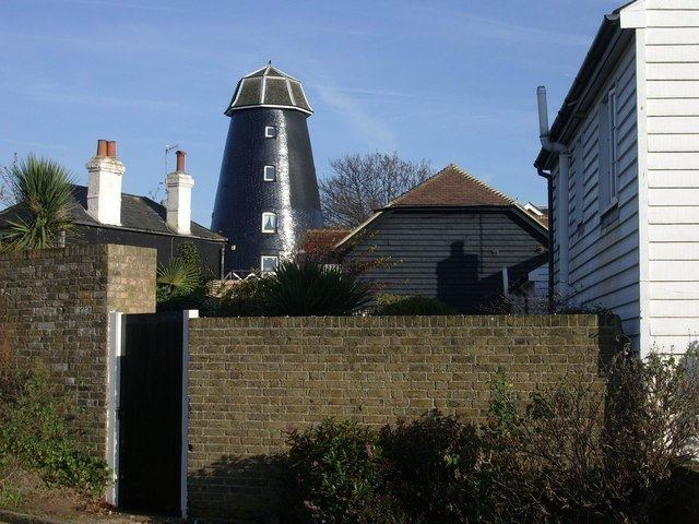 Oare Windmill httpsuploadwikimediaorgwikipediacommons99