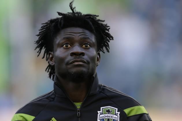 Obafemi Martins Obafemi Martins Scores from Ridiculous Angle for Seattle