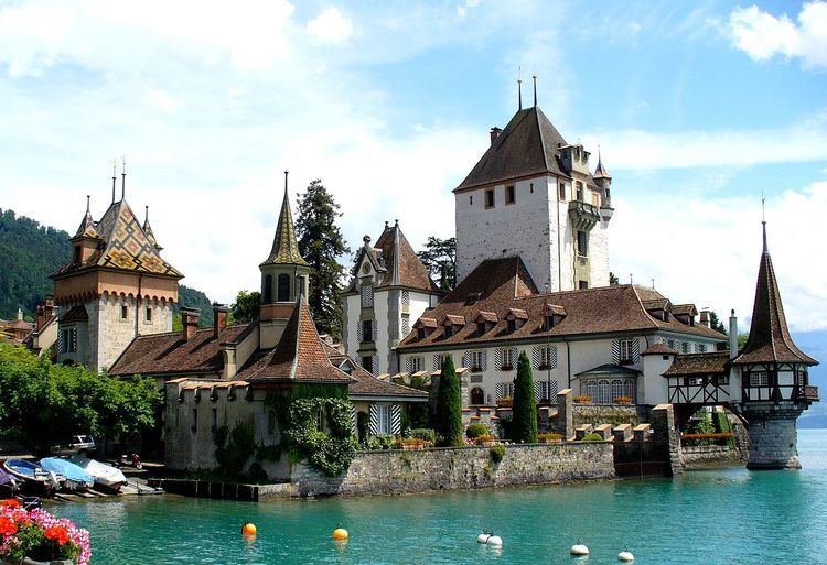 Oberhofen Castle