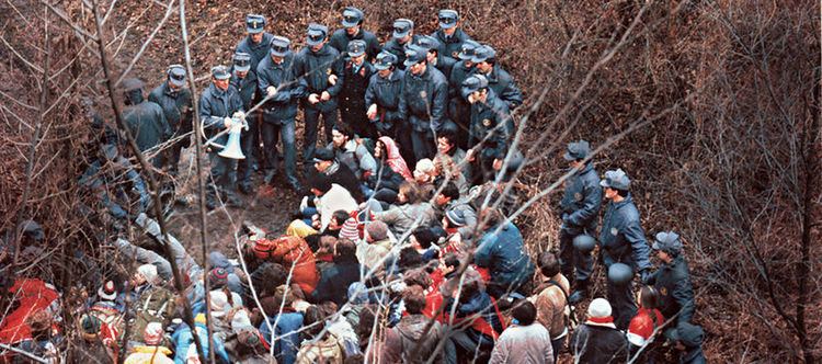 Occupation of the Hainburger Au 8121984 Die Besetzung der Hainburger Au freizeitat