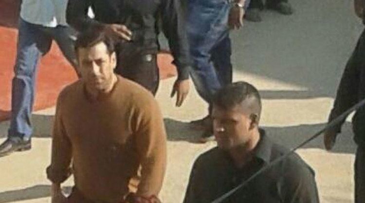 Octane (film) movie scenes Reportedly Salman Khan will shoot some high octane action sequences in Mandawa Kareena Kapoor will join the crew in a few days Source Twitter 