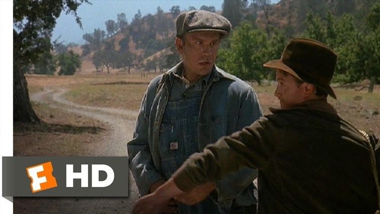 Of Mice and Men (1992 film) Of Mice and Men 110 Movie CLIP Lennies Dead Mouse 1992 HD