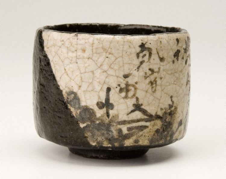 Ogata Kenzan Small tea bowl with design of landscape and poem 18th