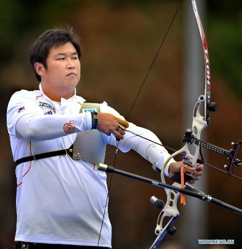 Oh Jin-hyek S Korea39s Oh Jin Hyek wins gold at Men39s Archery World