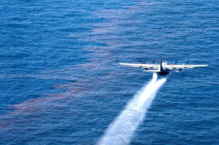 Oil dispersants