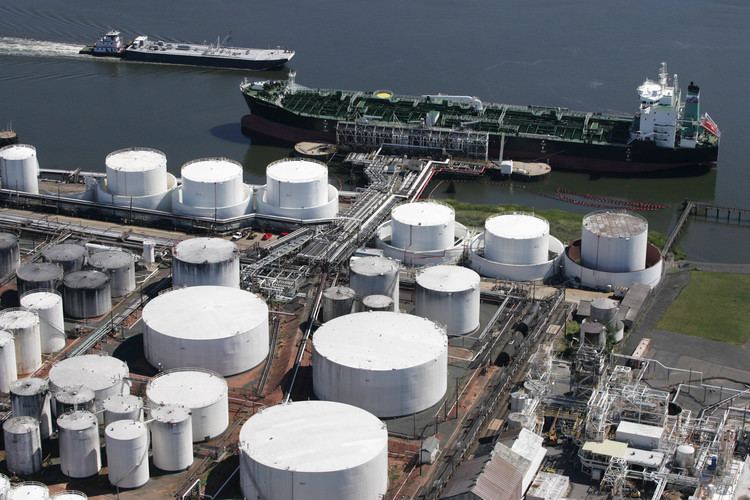 Oil terminal Taleveras amp Equatorial Guinea join forces to create largest oil