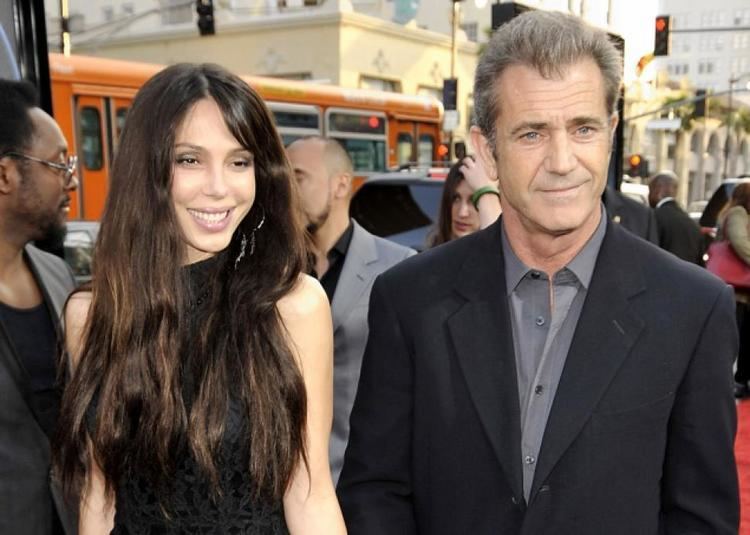 Oksana Grigorieva Mel Gibson39s baby mama loses settlement money over radio