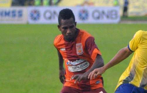 Oktovianus Maniani Oktovianus Maniani Kembali Ke Pusamania Borneo FC Goalcom