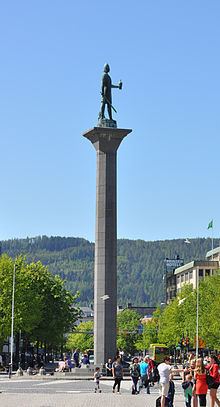 Olav Tryggvason (statue) httpsuploadwikimediaorgwikipediacommonsthu