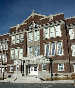 Old Albuquerque High School httpsuploadwikimediaorgwikipediacommonsthu
