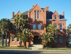 Old Calhoun County Courthouse httpsuploadwikimediaorgwikipediacommonsthu