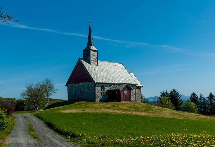Old Edøy Church