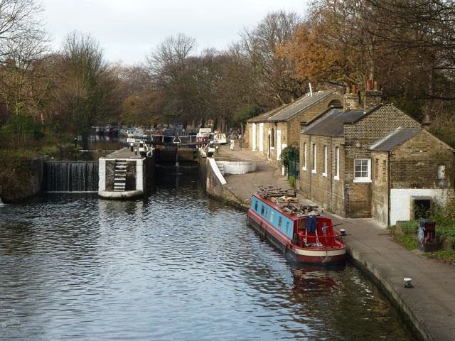 Old Ford Lock Old Ford Lock Regents Canal Robin Webster Geograph Britain and