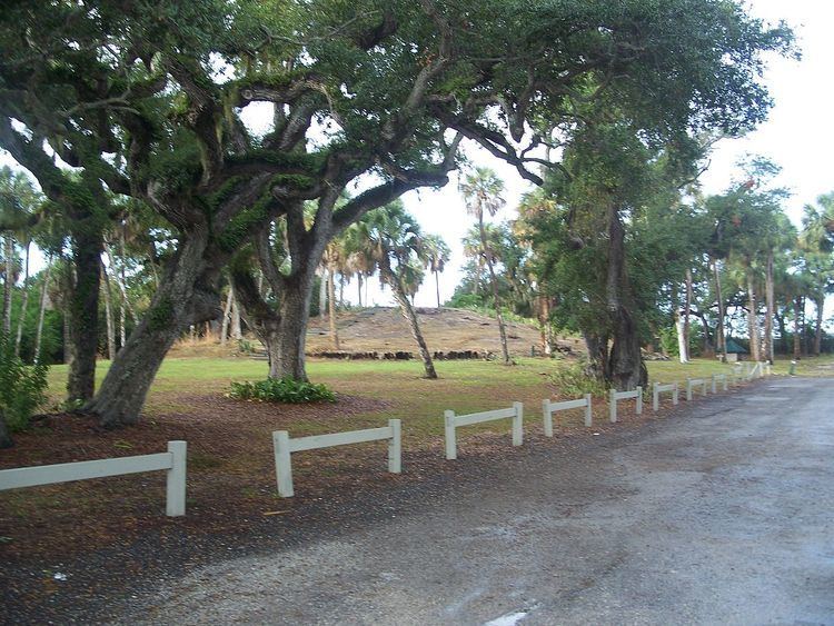 Old Fort Pierce Park httpsuploadwikimediaorgwikipediacommonsthu