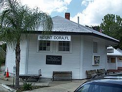 Old Mount Dora Atlantic Coast Line Railroad Station httpsuploadwikimediaorgwikipediacommonsthu