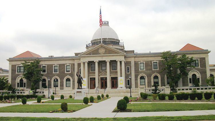 Old Nassau County Courthouse (New York)