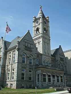 Old Ozaukee County Courthouse httpsuploadwikimediaorgwikipediacommonsthu