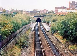 Oldham Werneth railway station httpsuploadwikimediaorgwikipediacommonsthu