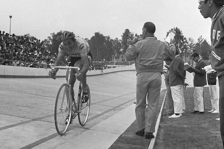 Ole Ritter Cancellara i Ritters baghjul Bag om cykelsportens