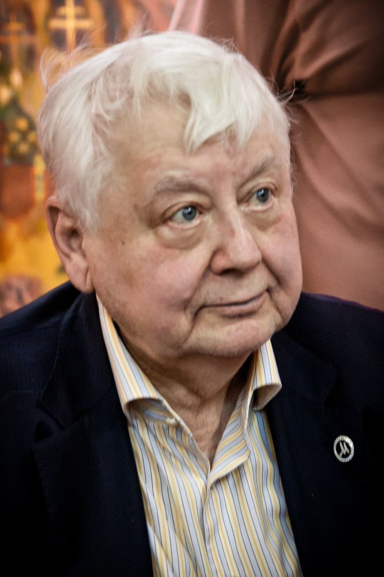 Oleg Tabakov FileOleg Tabakov 2013 01jpg Wikimedia Commons