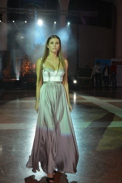 Olena Kozharko O Universo dos concursos Miss Ukraine Earth 2014 Olena Kozharko