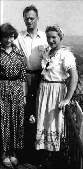 Olga Kosakiewicz Simone de Beauvoir Nelson Algren and Olga Kosakiewicz 1949 Both