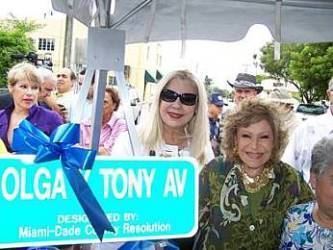 Olga y Tony David de Alba39s Encounters With The Legends Olga y Tony