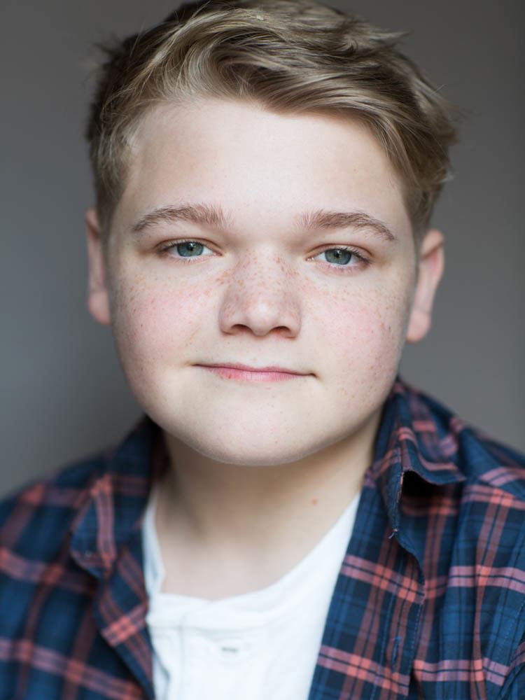 Oliver Dillon Oliver Dillon Actor AJ Management the UKs theatrical and
