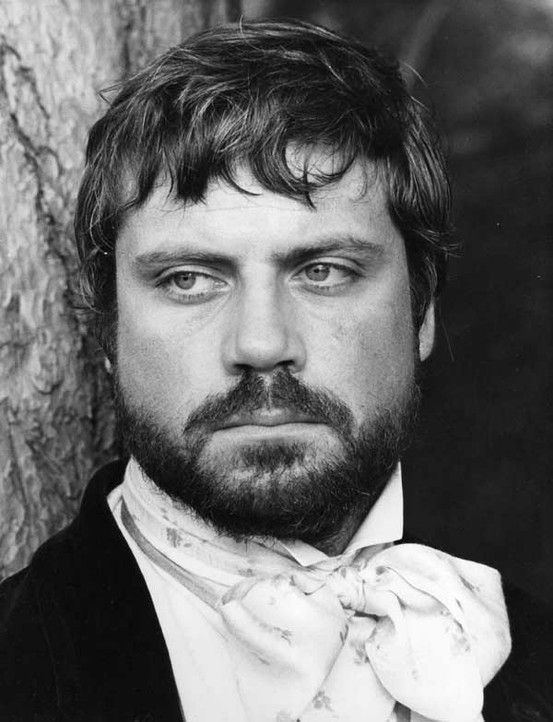 Oliver Reed 59 best Oliver Mark Lester images on Pinterest Oliver twist