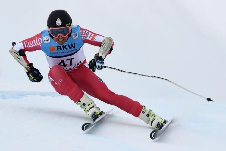 Olivier Jenot Ski star Olivier Jenot suffers punctured lung and internal bleeding