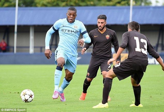 Olivier Ntcham Manchester City maintain 100 record in UEFA Youth League
